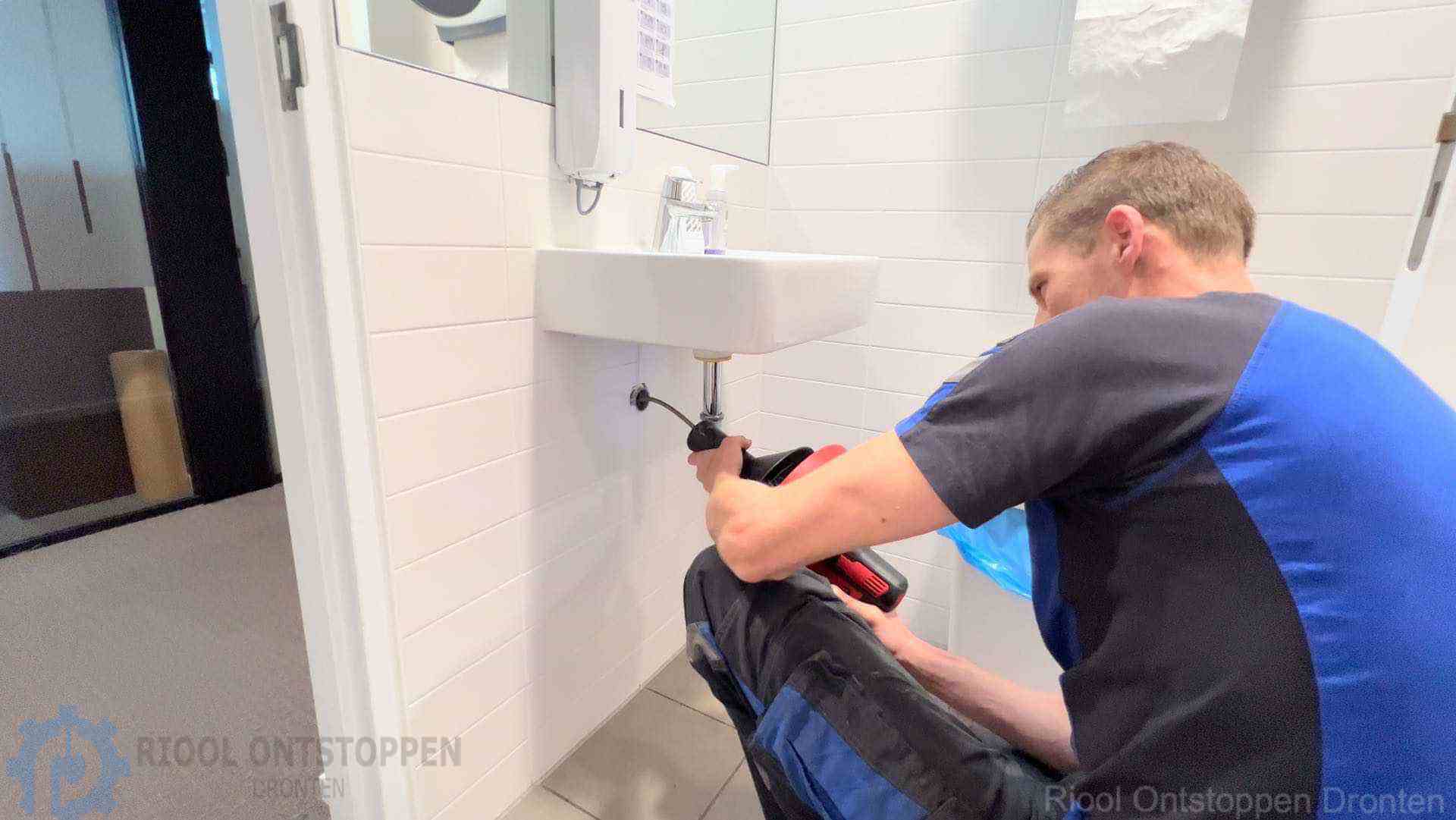 Afvoer ontstoppen Dronten Afvoer ontstoppen Dronten