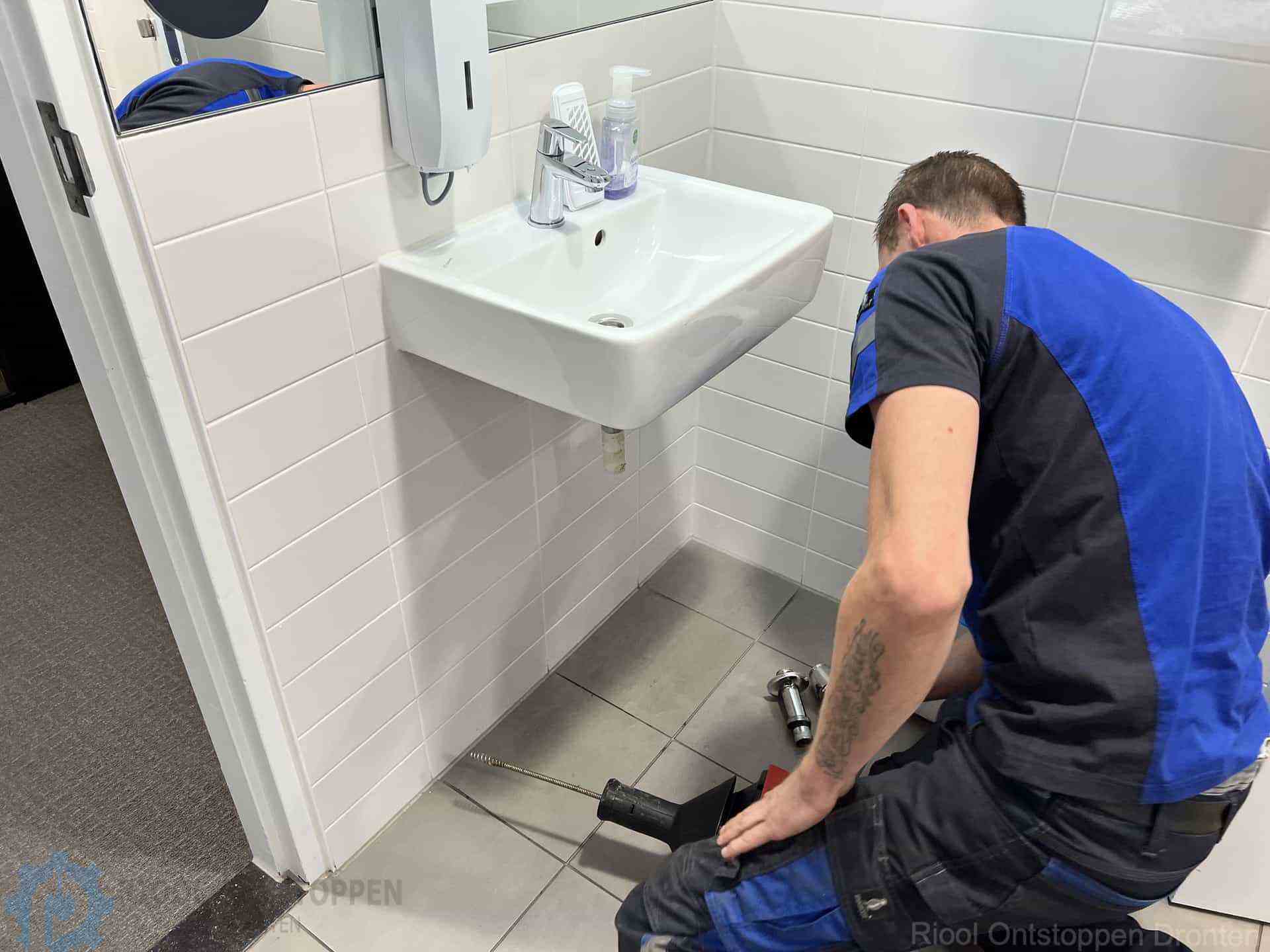 Gootsteen ontstoppen Dronten Gootsteen ontstoppen Dronten